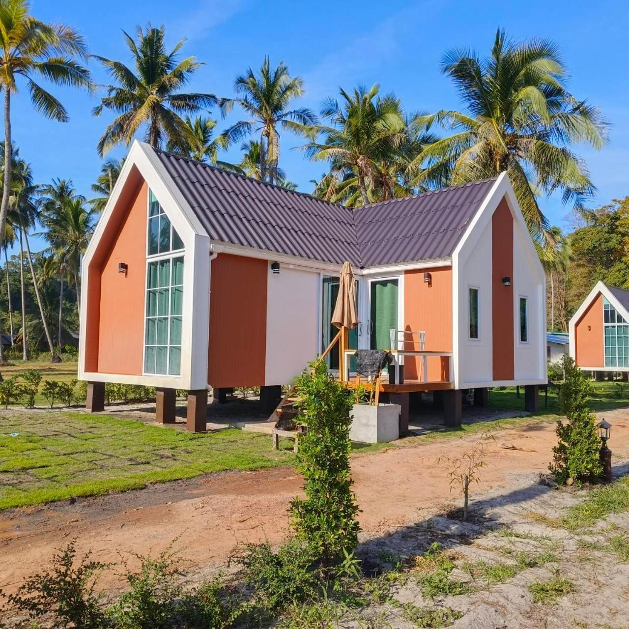 Koh Kood Neverland Beach Resort Ko Kut Bagian luar foto